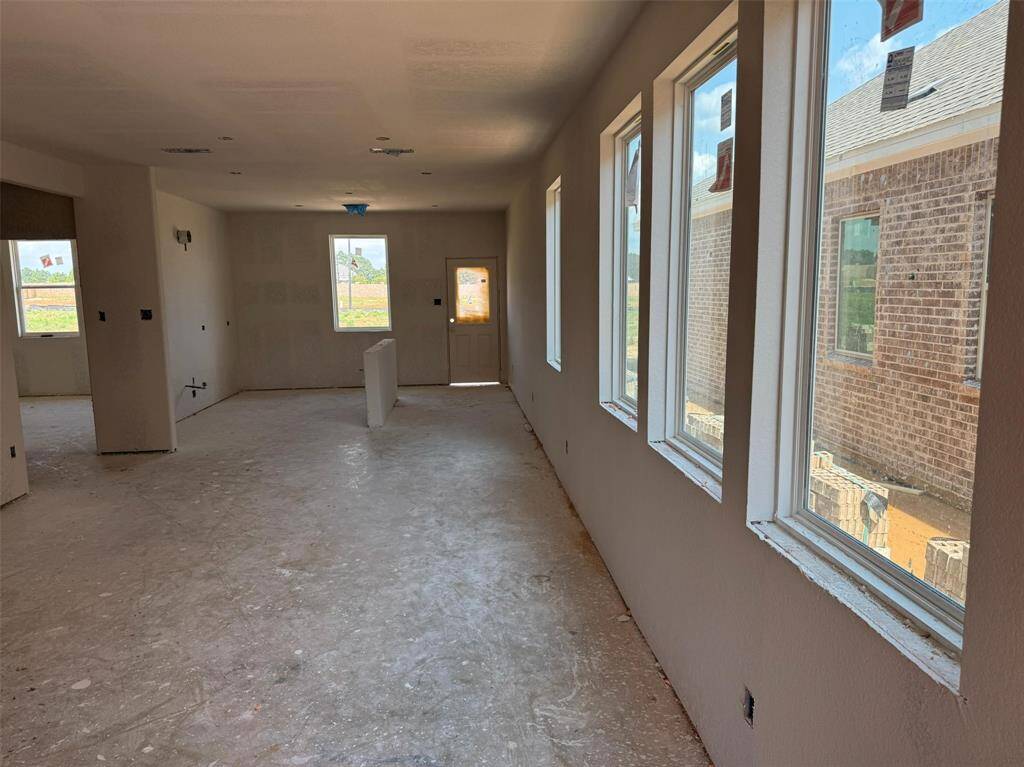 Note: Sample product photo. Actual exterior and interior selections may vary by homesite. Photo may be virtually staged