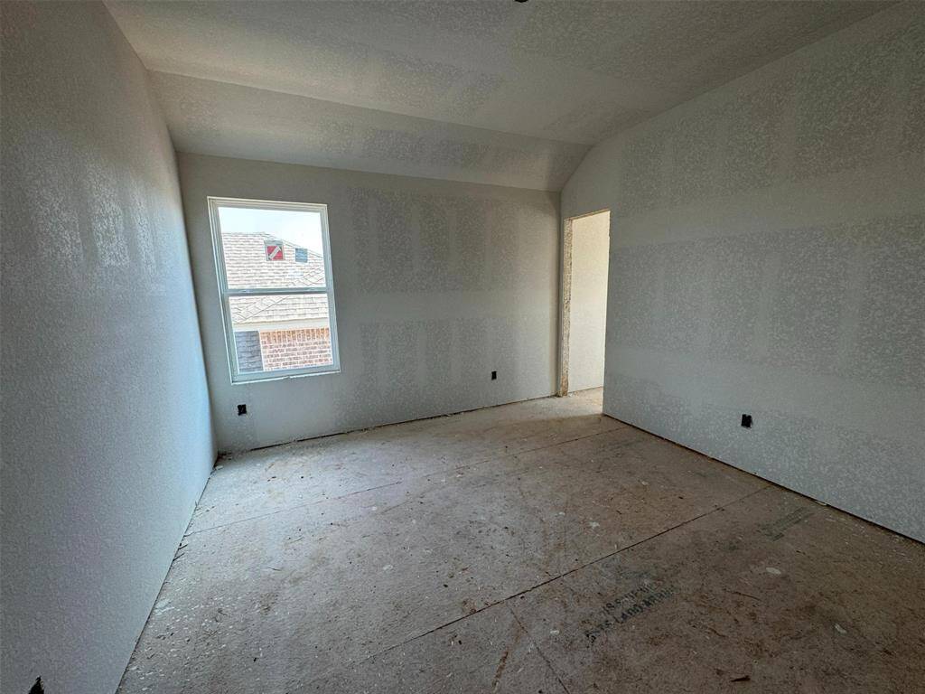 Note: Sample product photo. Actual exterior and interior selections may vary by homesite. Photo may be virtually staged