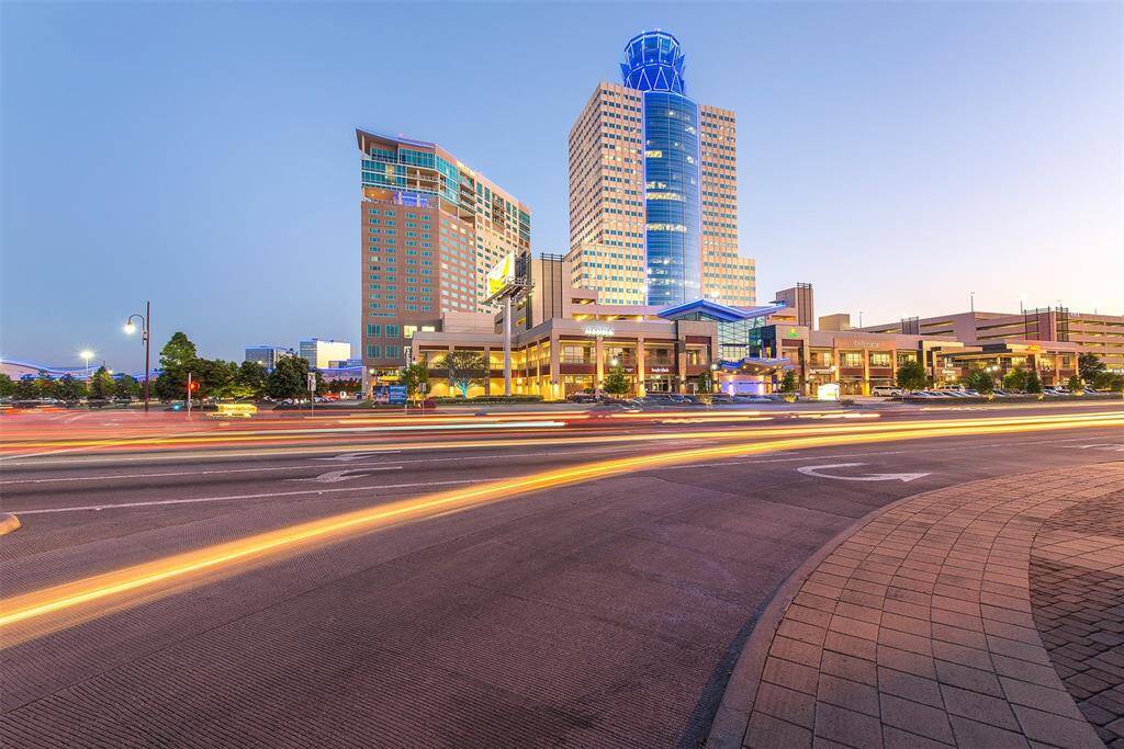Prime Location with Unmatched Connectivity - Living at Knoll Court puts you just minutes from I-10, Beltway 8, and the 610 Loop—giving you direct access to all of Houston. Whether you're commuting downtown, heading to the Energy Corridor, or catching a flight, getting there is effortless. Benefits:Easy access to I-10, Beltway 8, and 610 Loop; central location near top employers and entertainment; save time with streamlined city travel.Where convenience meets connection.