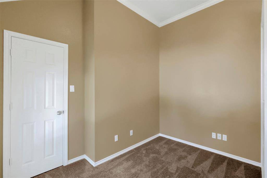 Master "extra space" comes with it's own closet.
