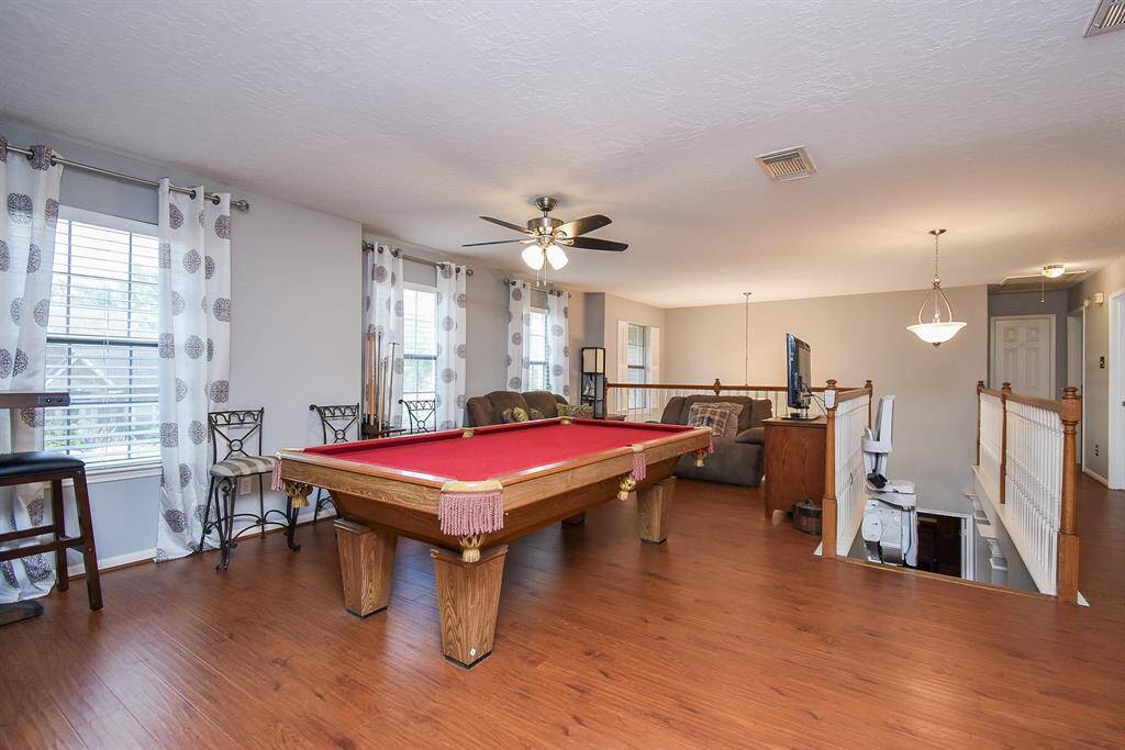 This is, of course, the huge 2nd 'game room' floor; fitted with a great pool table!