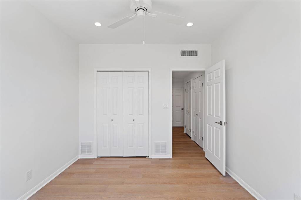 Bedroom access and closet.