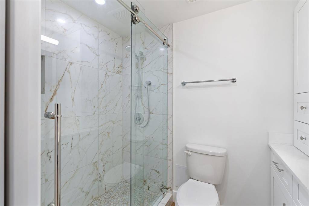 Shower detail.