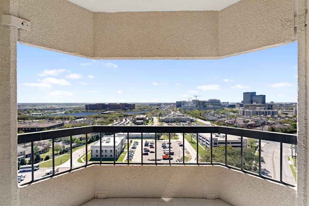 South views overlooking the Texas Medical Center.