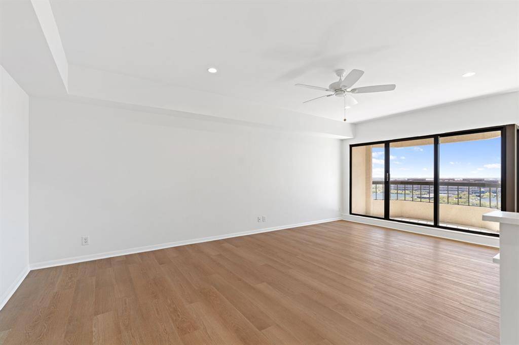 Spacious living room.