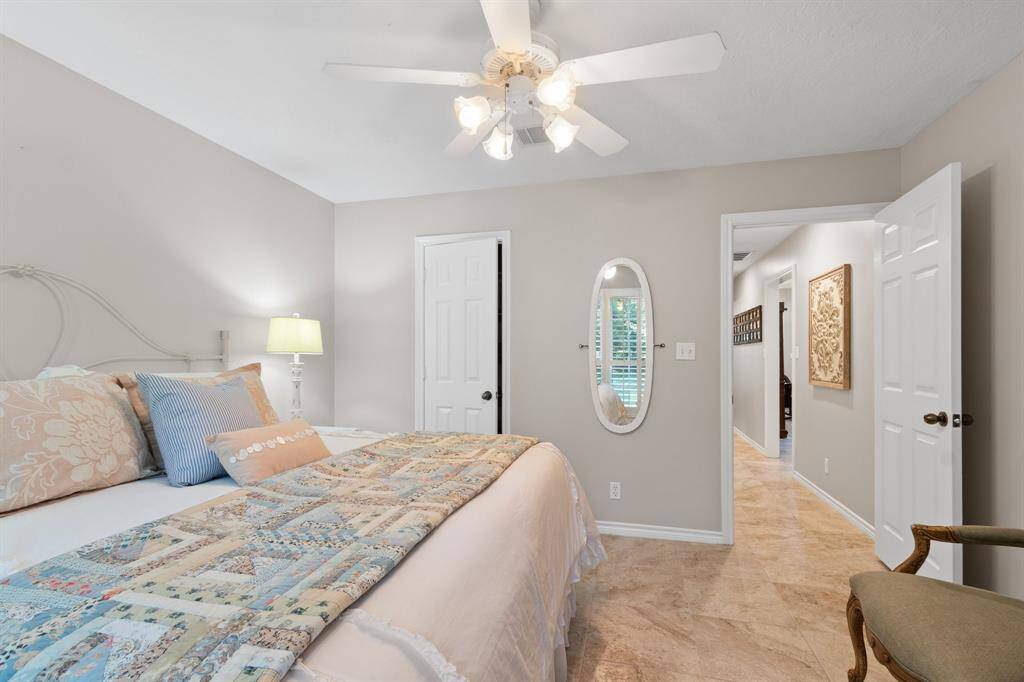 Guest Room 1