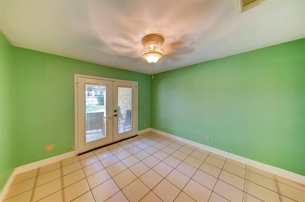 Secondary Bedroom