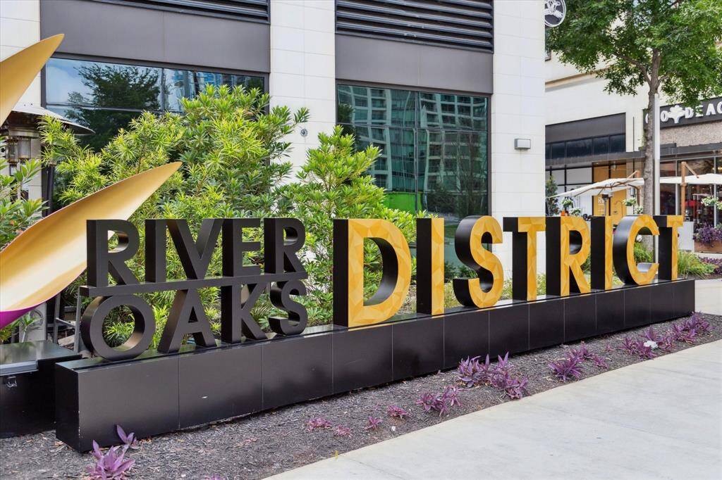 Being steps away from the River Oaks District is a plus of luxury living at The Wilshire.