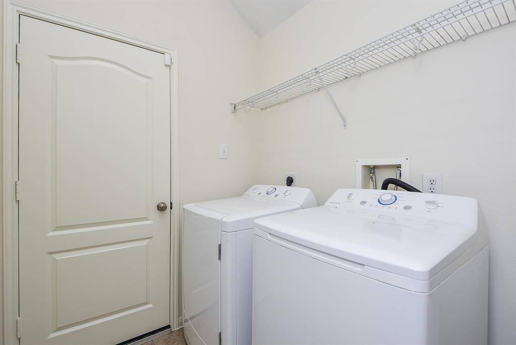 Laundry room-washer/dryer included