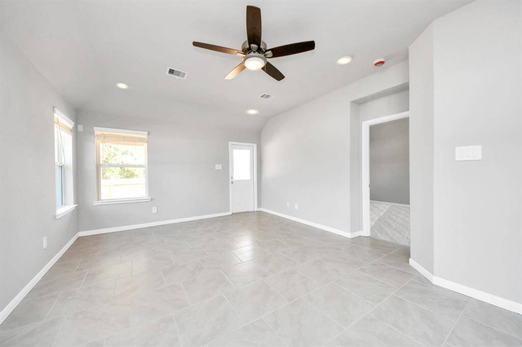 Welcome family and guests to your charming living room!