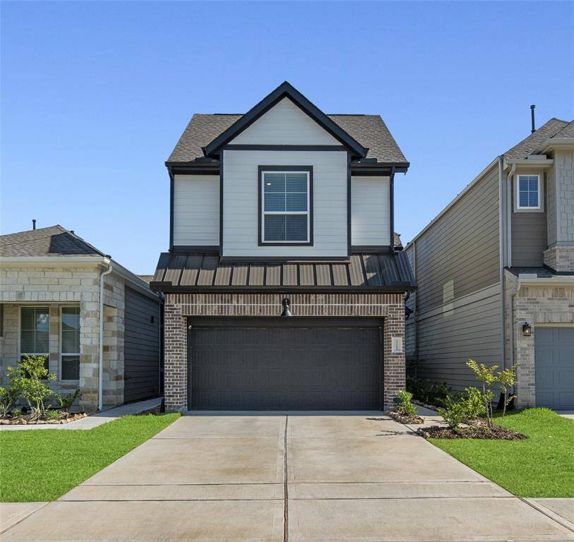 Welcome to 21106 Garden Palm Dr.