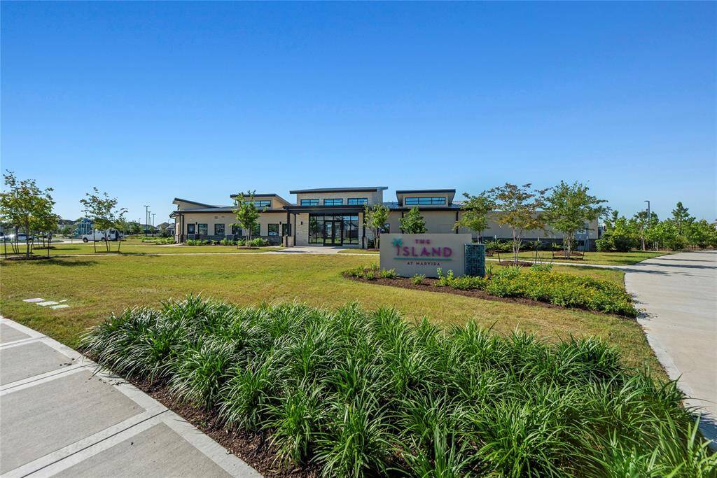 "The Island" amenity village has something for everyone!