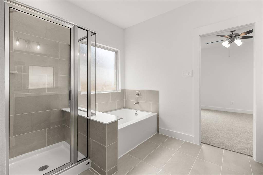 Whether it’s a quick morning routine or a leisurely evening soak, these spaces are here to enhance your everyday moments.