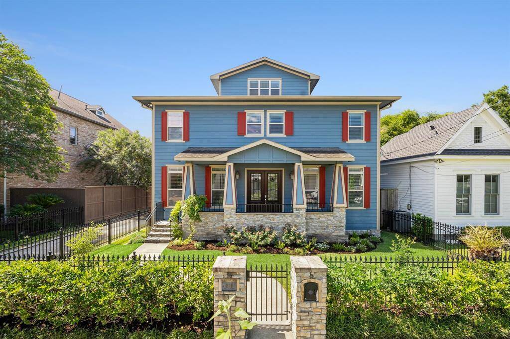 Welcome to 218 W 10th Street!