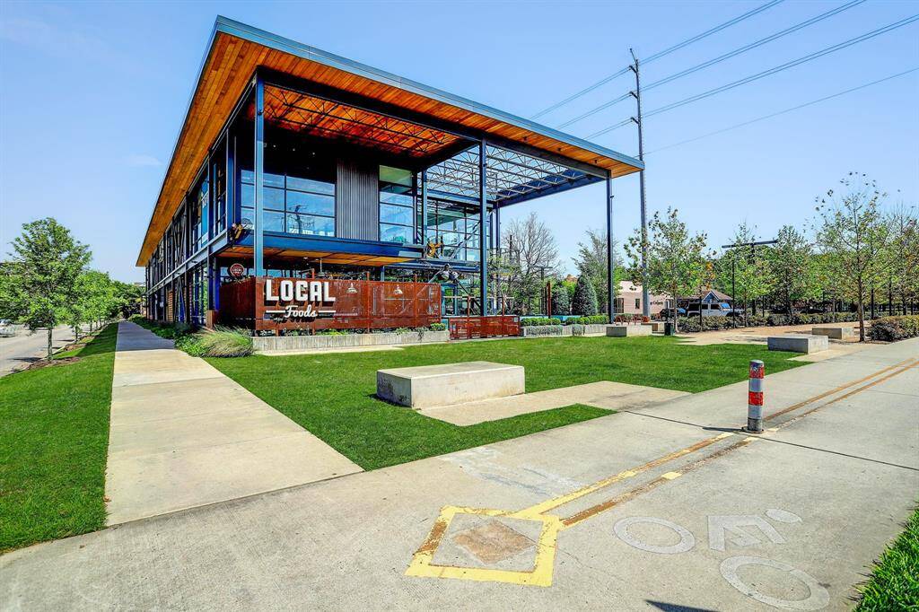 [Local Foods] Just blocks away, you'll find Local Foods, along with a variety of shopping options and other great restaurants.