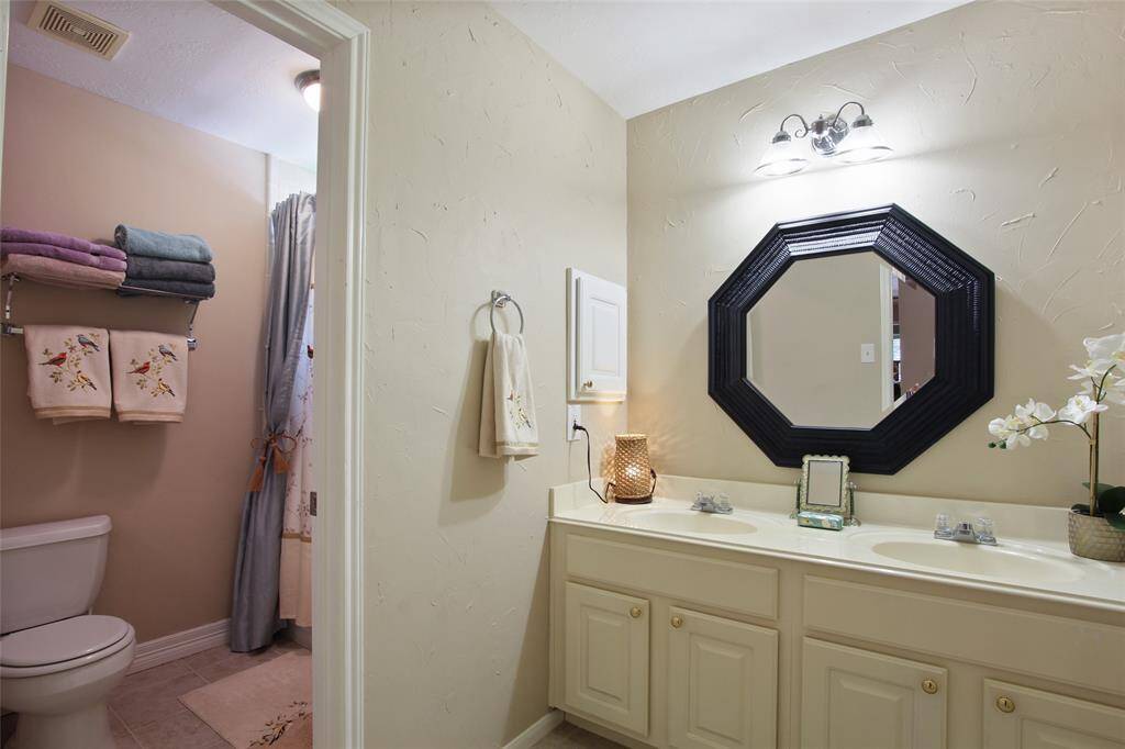 Upstairs Bathroom.