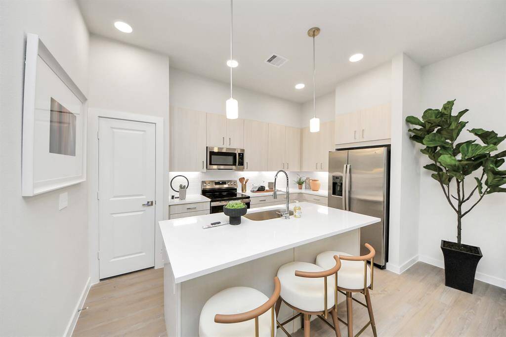 Stylish Island kitchens and open concept floor plans