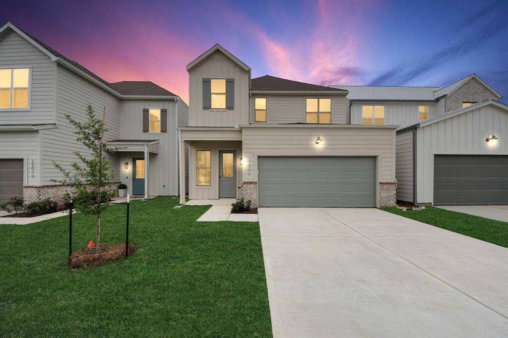 Enjoy Modern Living, New Construction home with a distinctive neighborhood feel and maintenance free lifestyle in Gated Community nestled in the inviting city of Richmond, TX! Luxury spacious 2-car garage+2-vehicle driveway & private backyard!asy access to Westpark Tollway,Grand Parkway 99,I-10,conveniently near LaCenterra,restaurants,bars & shopping!Close to major employers throughout Houston’s Energy Corridor and neighboring cities of Katy,Fulshear,Sugar Land & Houston.Highly Rated Lamar Consolidated ISD