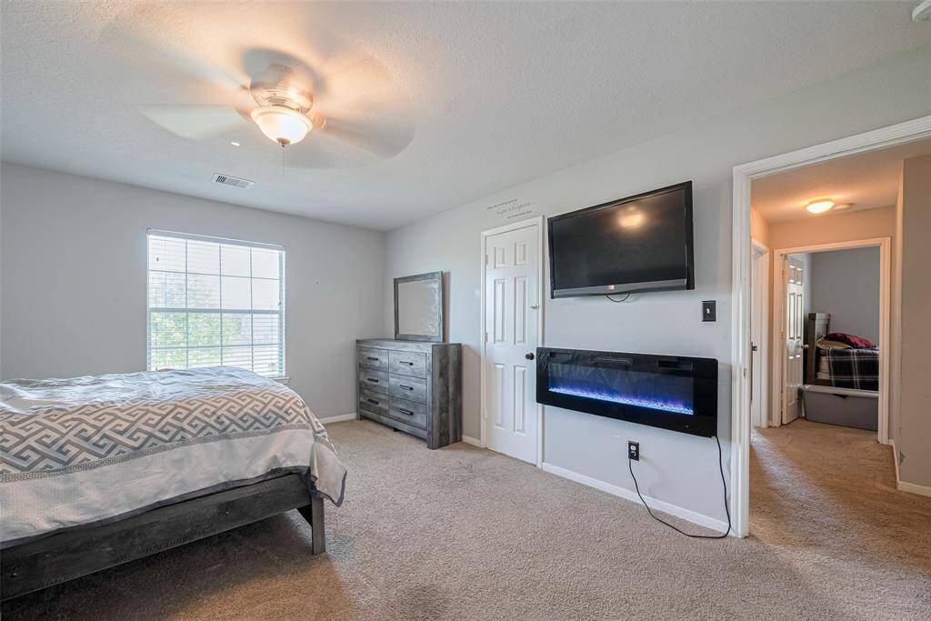 Four secondary bedrooms upstairs!