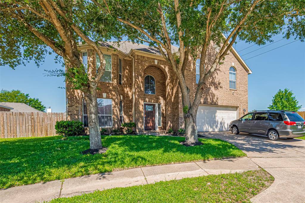 Enjoy the large cul-de-sac lot with the greenbelt just behind.
