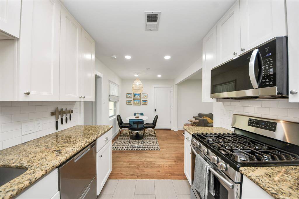 Check out the updates in this kitchen!