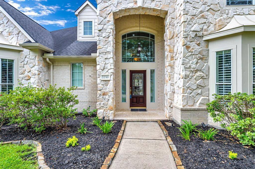Welcome to 22311 Baron Cove Ln.