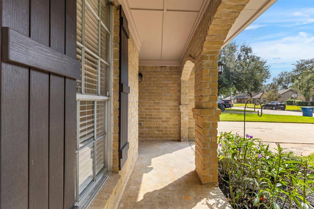 Front porch to enjoy morning coffee or a evening enjoying a glass of wine.