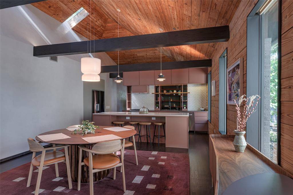There are sky lights that bring in the natural light adding to the ambiance of the home.