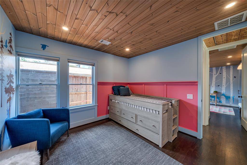 Secondary bedroom #2