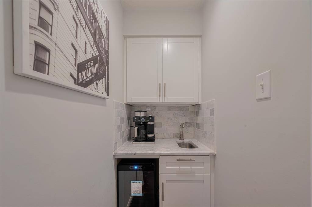 Wet Bar/ Coffee Bar