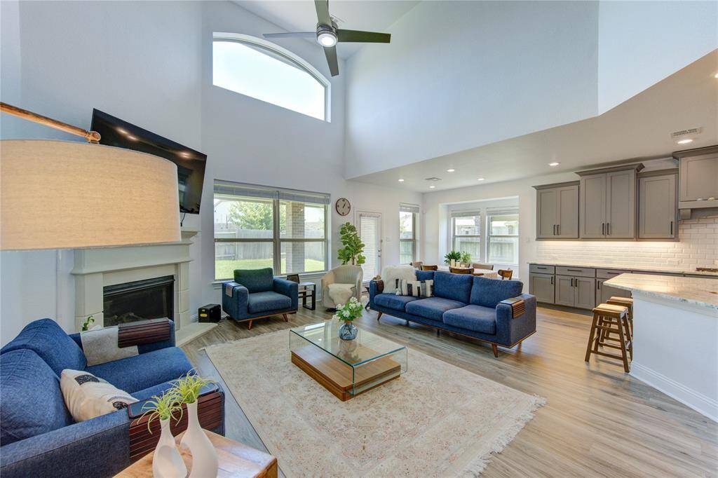 Open and airy spaces with High Ceilings