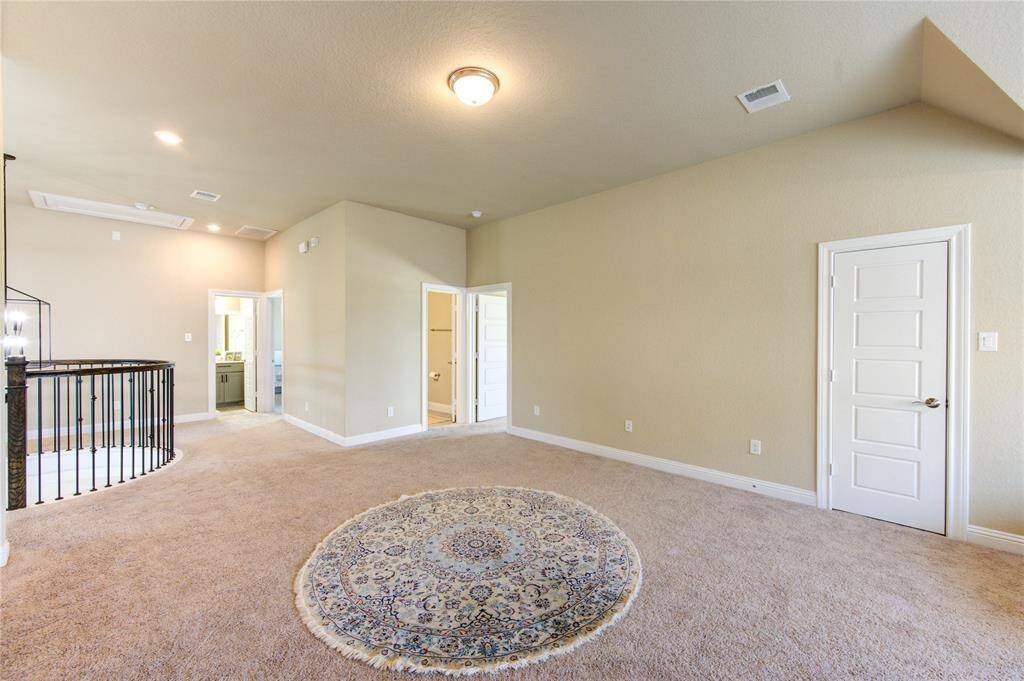 Flexible Living Area Upstairs