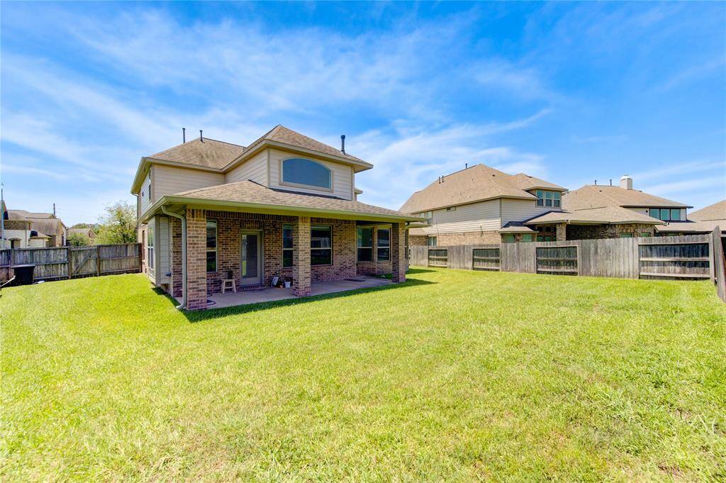 Spacious Backyard