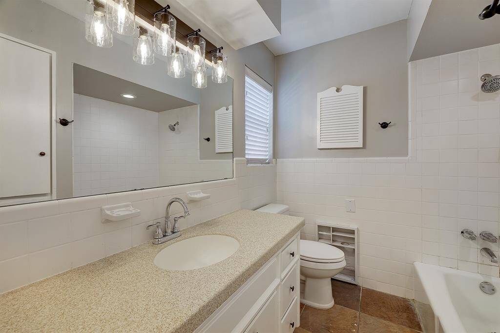 Primary bath with separate vanity area