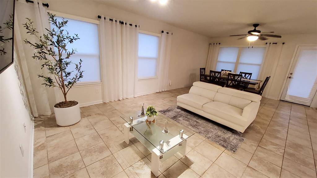 A house with lots of light and open spaces.