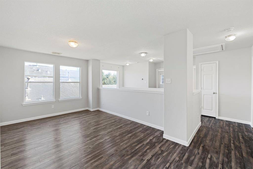 Spacious Game Room