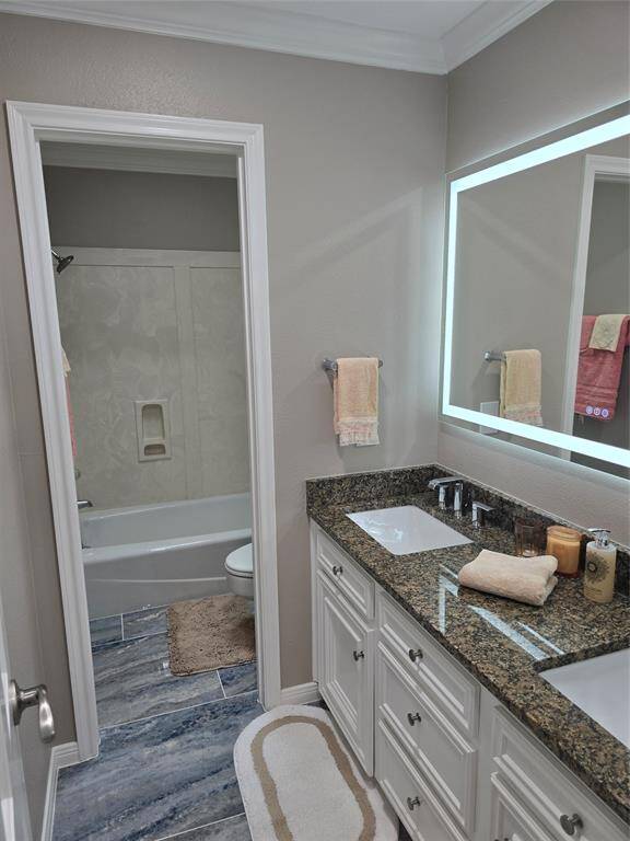 Professional photos coming- hall access bath upstairs 1 of 3
