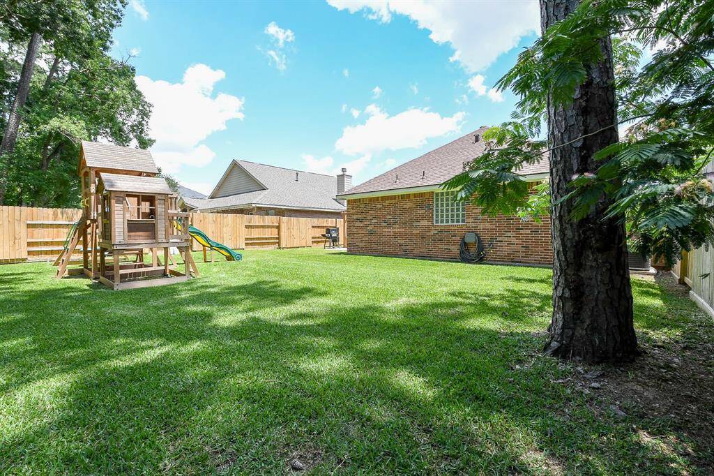 Large and spacious backyard!