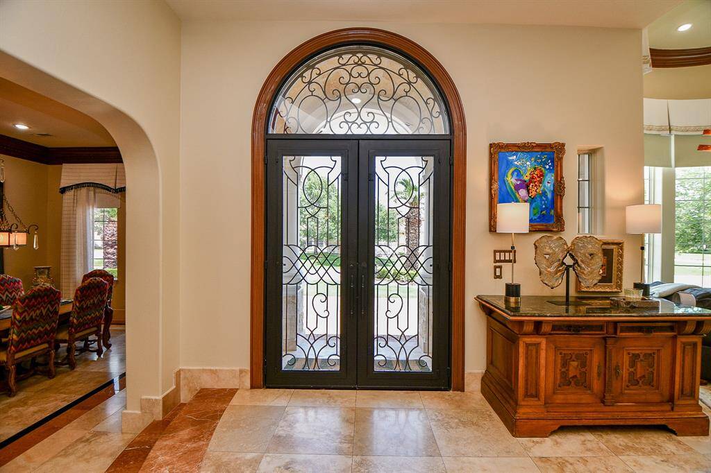 Welcome home to a joyful paradise.