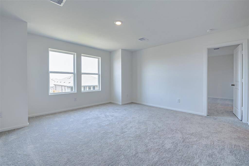 Huge gameroom!