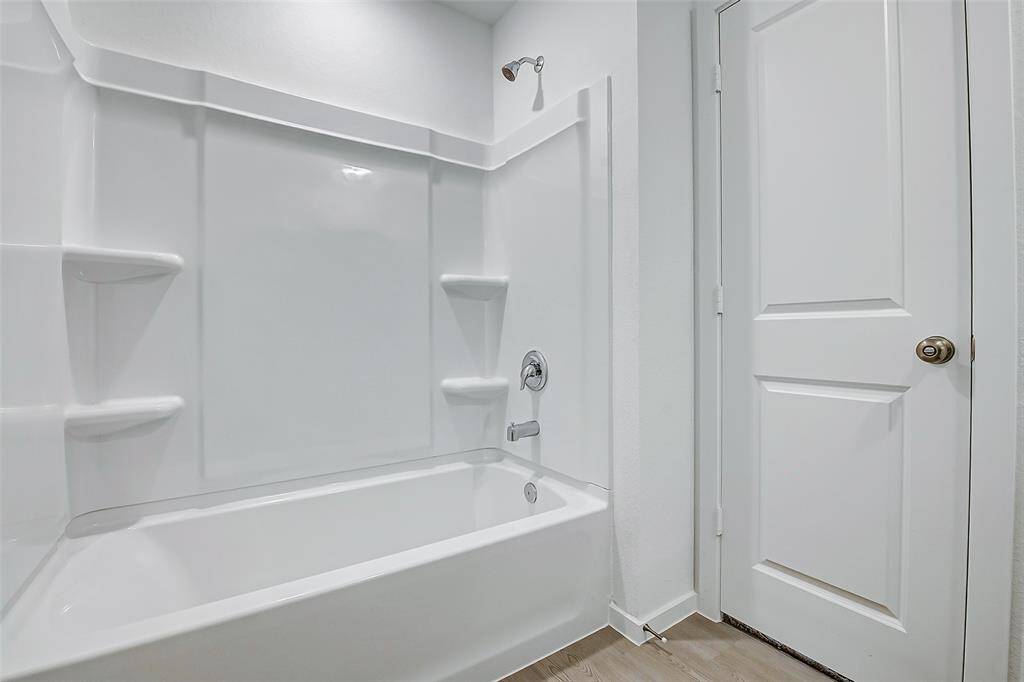 Tub/Shower combo.