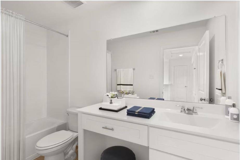 MODEL HOME images may NOT be consistent with the finished product.