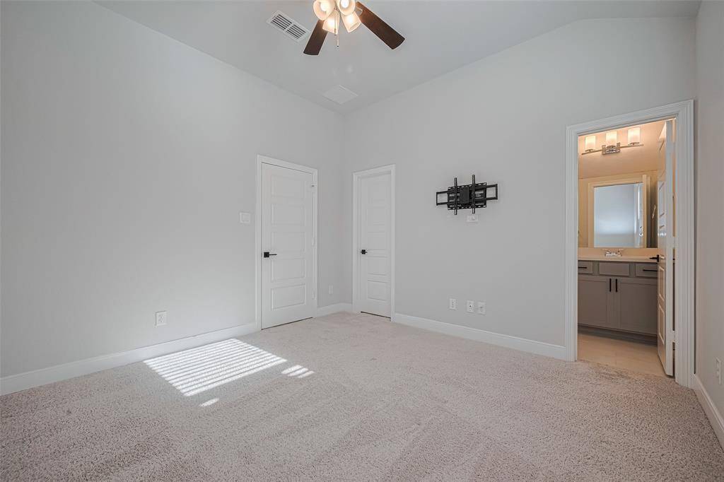 Bedroom 4 with private en suite