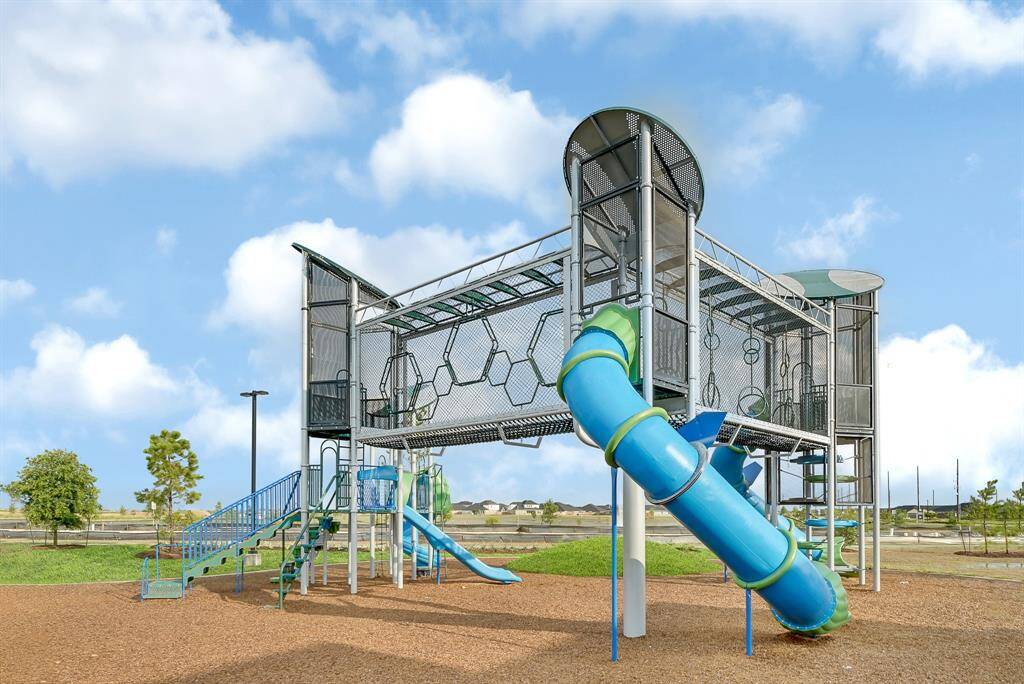 *Images and 3D tour are for illustration only and options may vary from home as built.