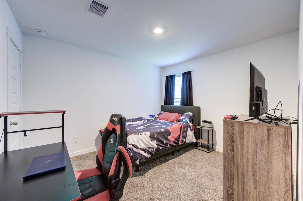 Secondary Bedroom B