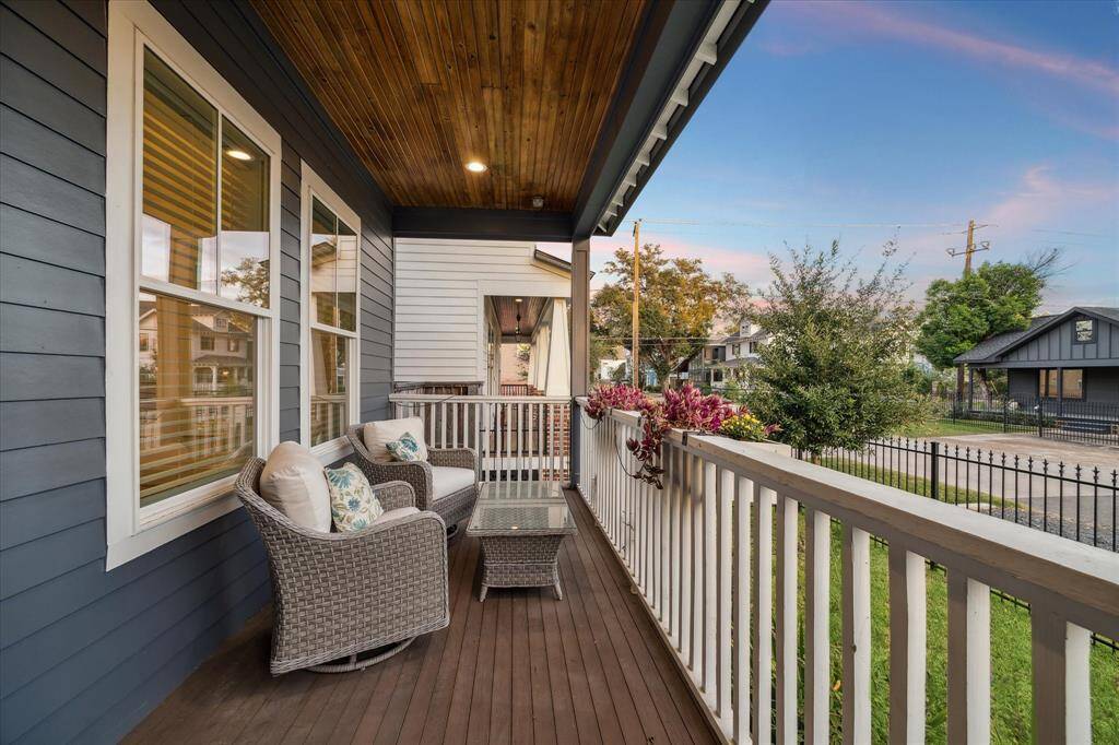 Enjoy a cup of coffee in the morning on the covered front patio