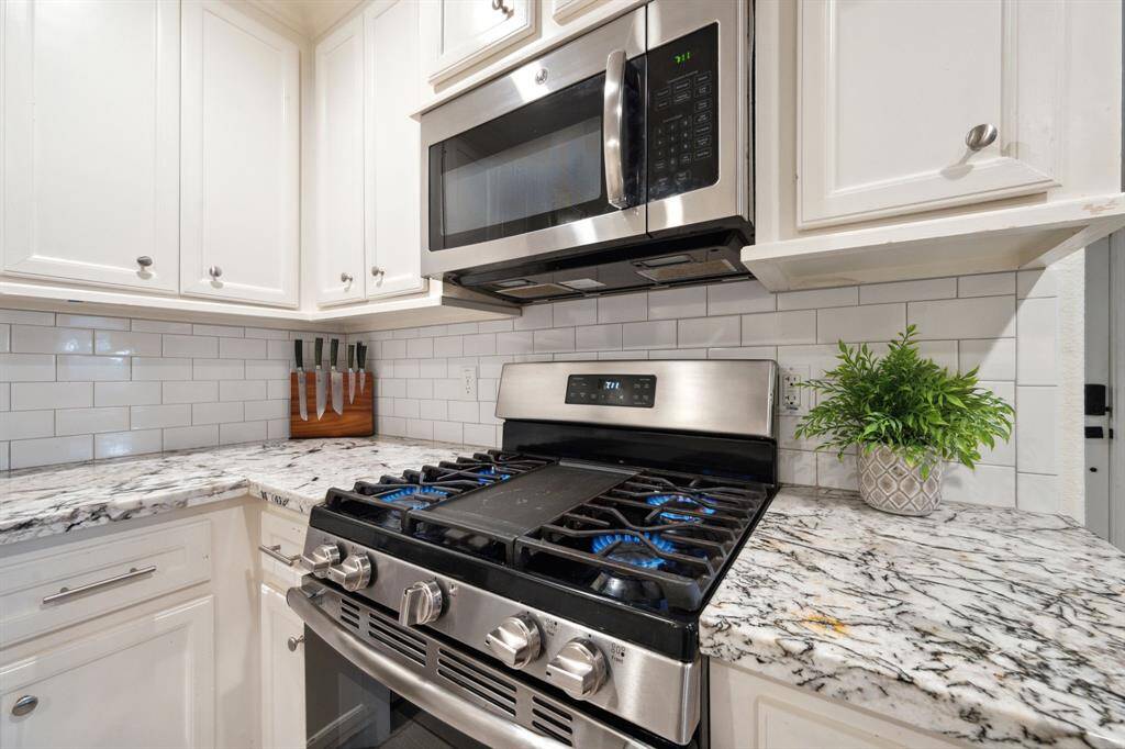 Warning: Cooking here may result in spontaneous dinner parties.