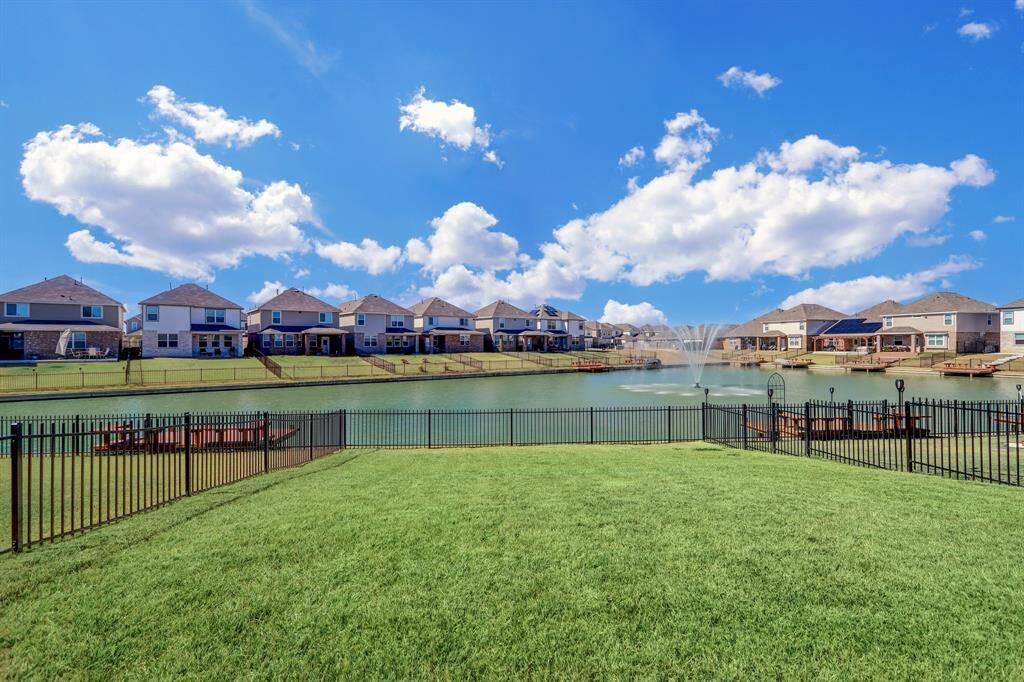 Beautiful Backyard to host
