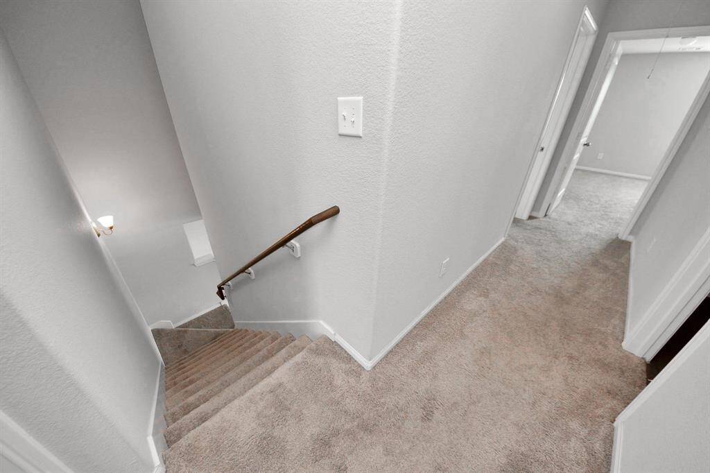 All bedrooms upstairs