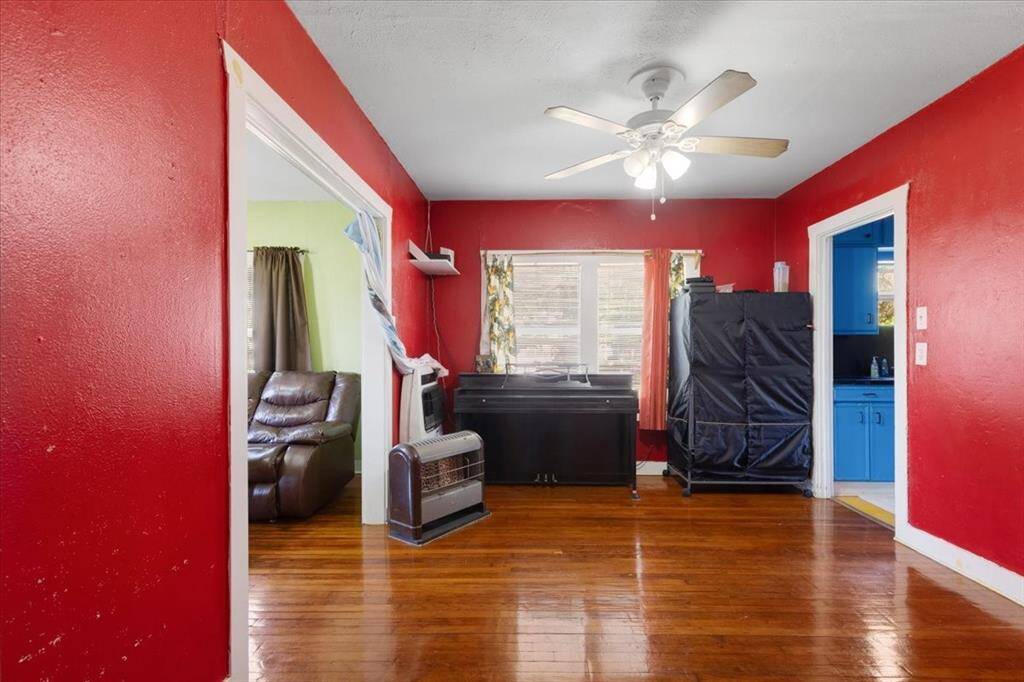 House 2 dining room